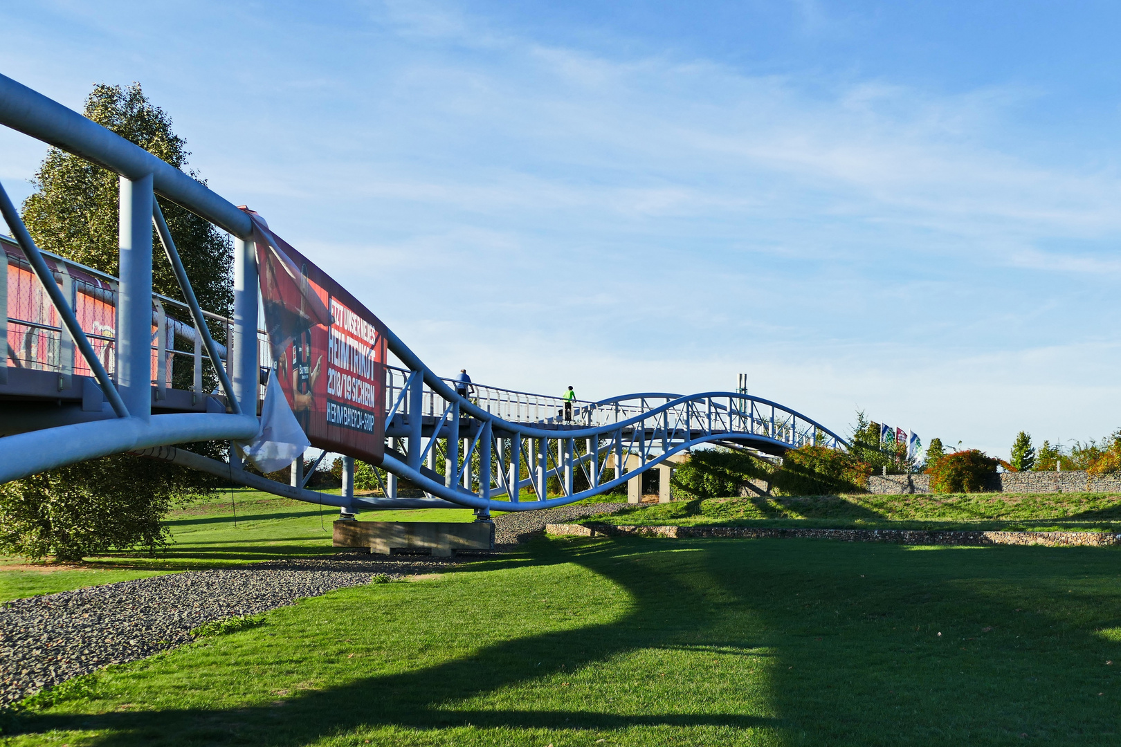 Brücke zum Neulandpark