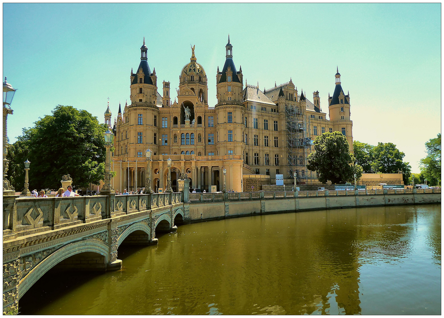 Brücke zum Schloss