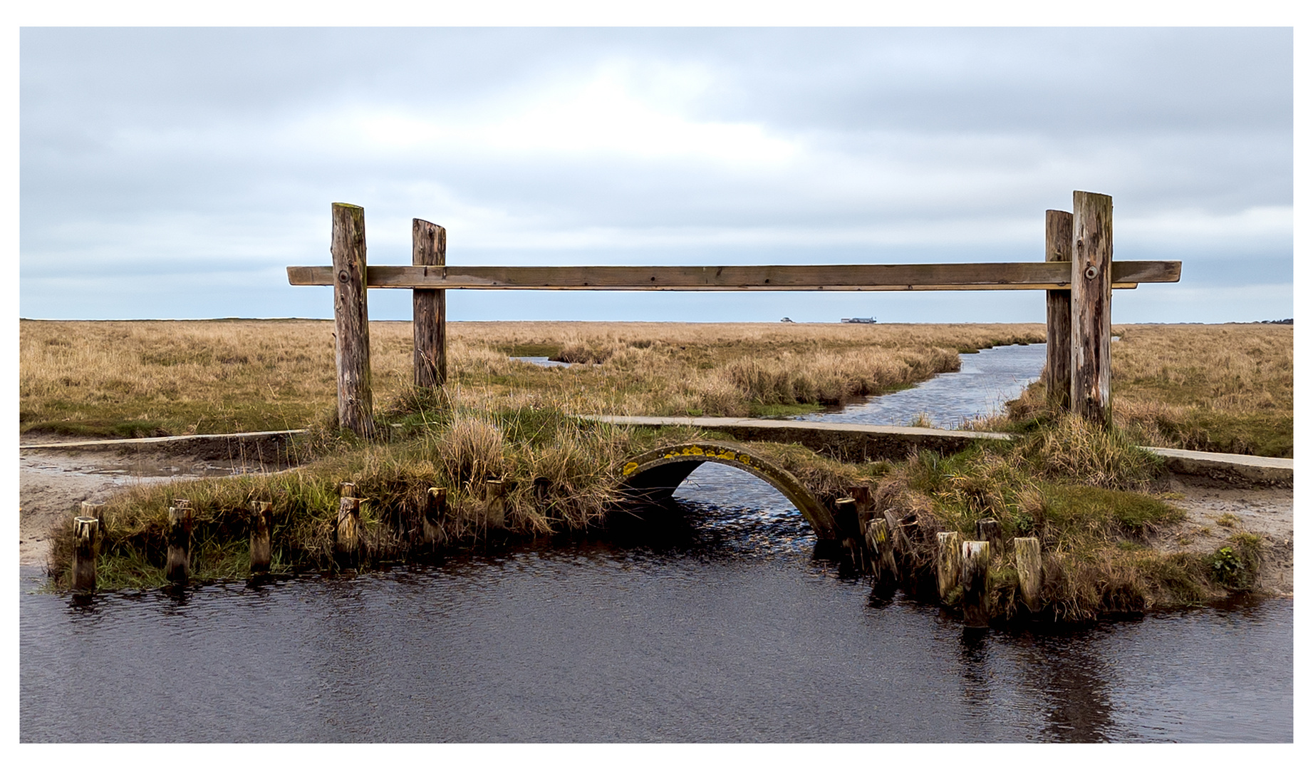 Brücke zum Strand