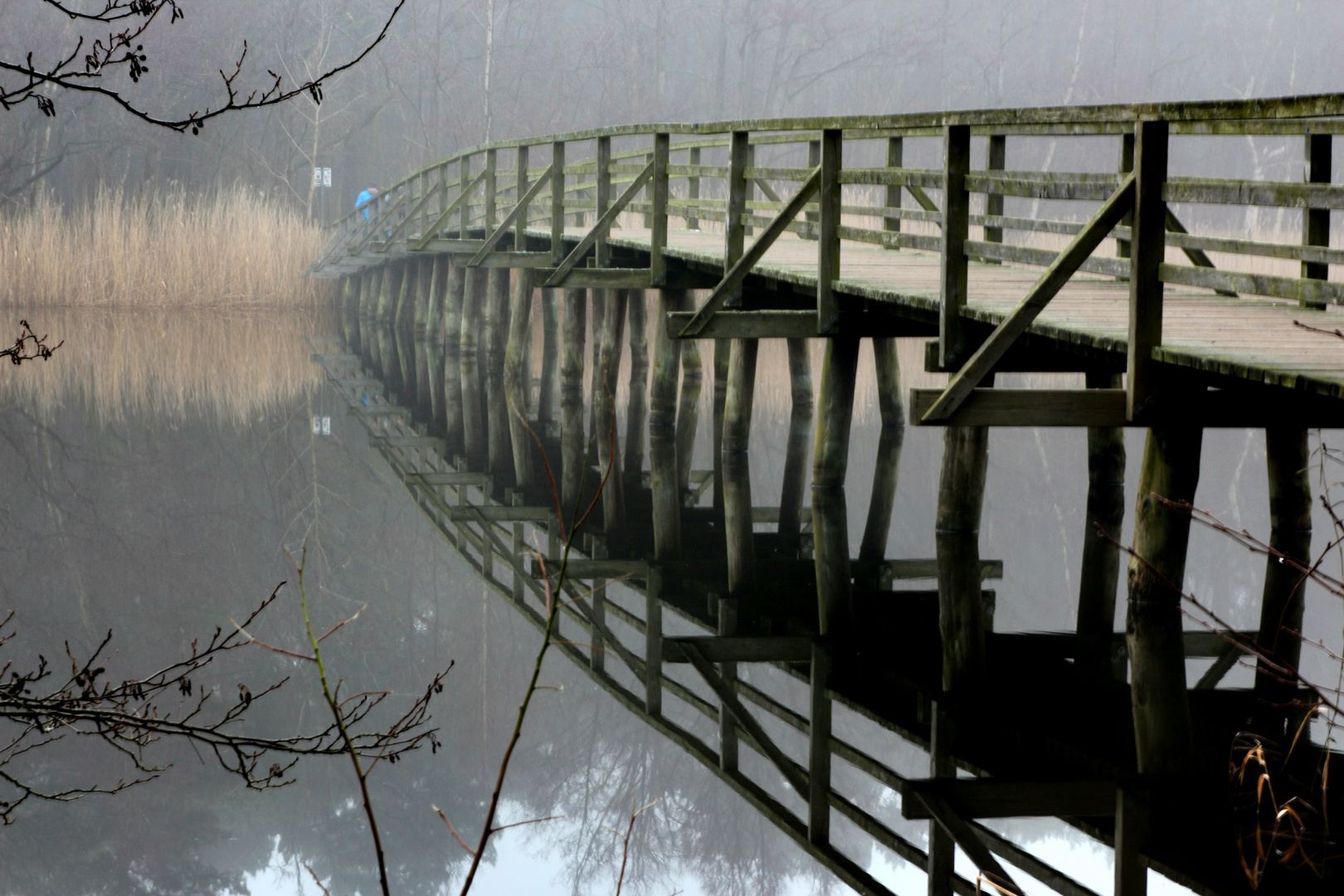 Brücke zum Strand