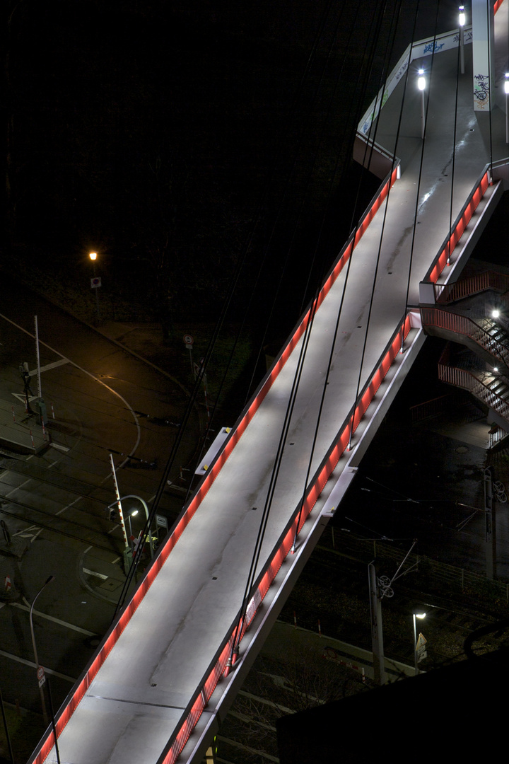 Brücke zur anderen Seite