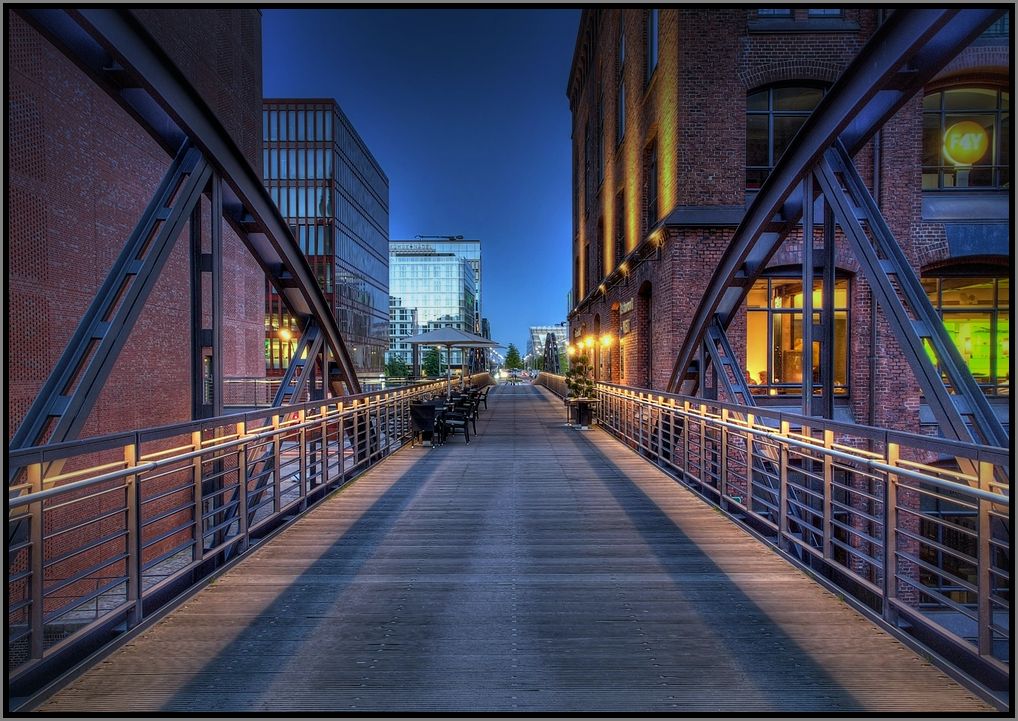 Brücke zur Hafencity