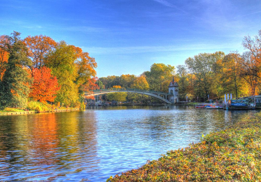 Brücke zur Liebesinsel...