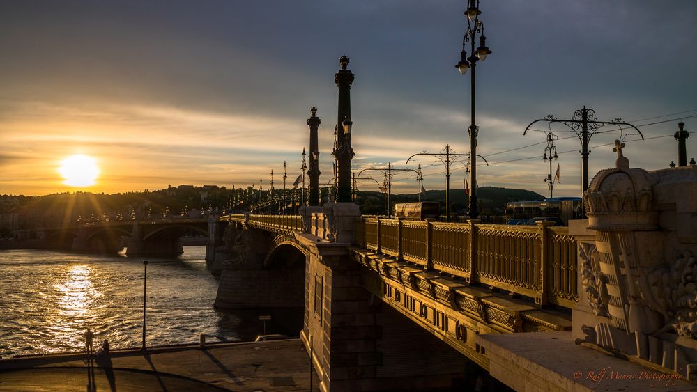 Brücke zur Sonne