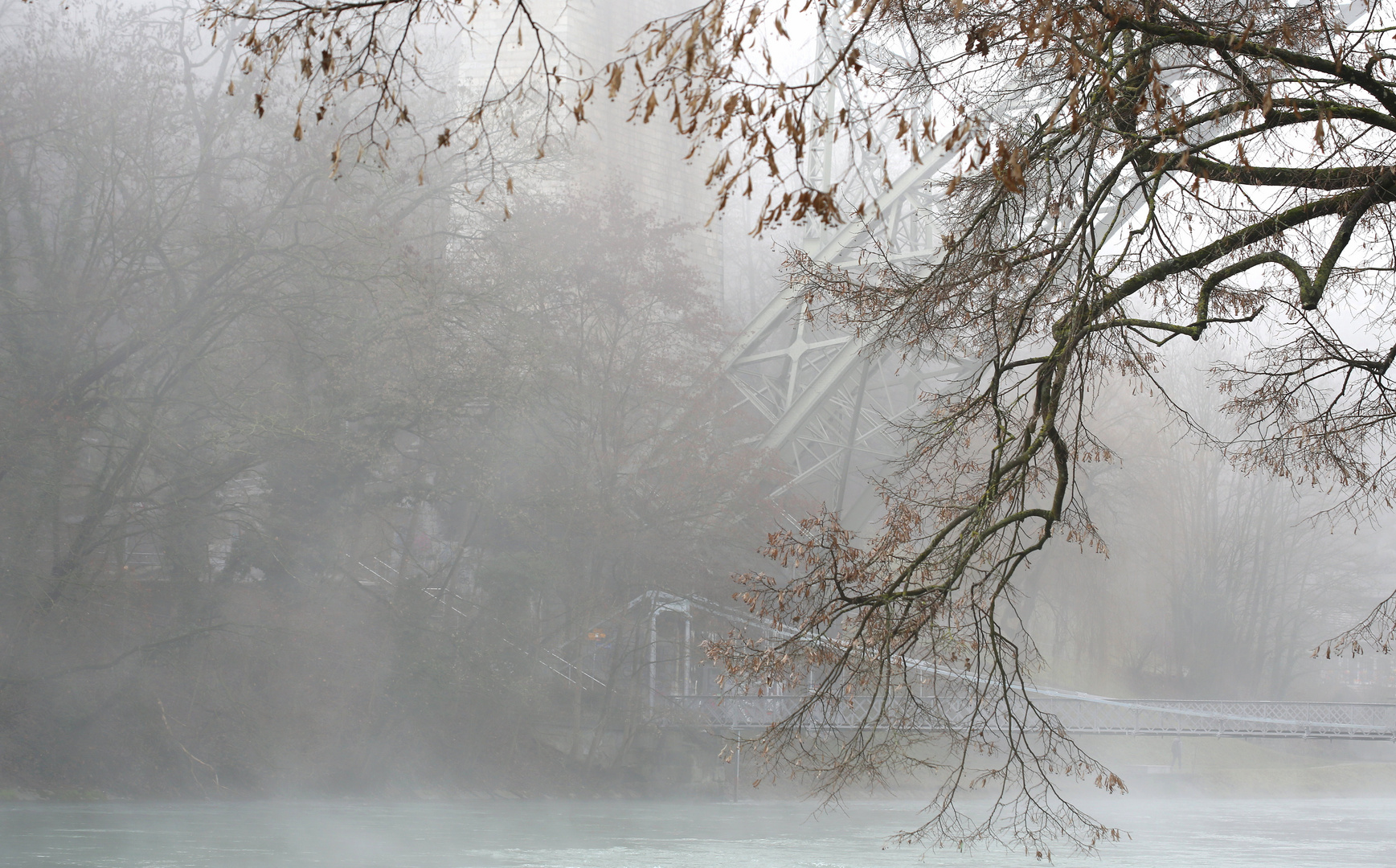 Brücken im Nebel 