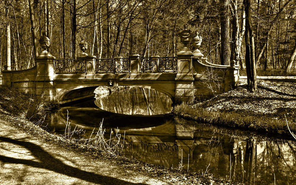 Brücken-Impression aus der Jahrhundertwende.....(2)