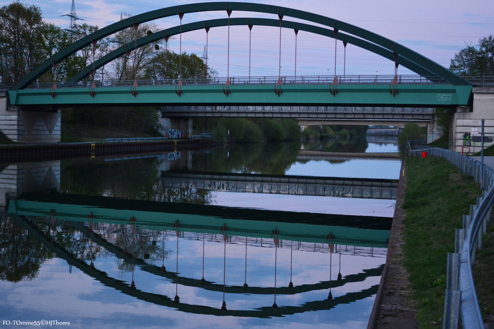 Brücken mit Spiegelung