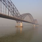 Brücken über den Ayeyarwady-Fluss bei Mandalay (Myanmar)