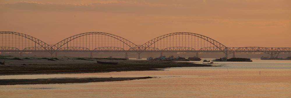 Brücken von Mandalay/ Bridges of Mandalay