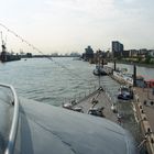 Brückenaussicht auf den Hamburger Hafen von dem Schulschiff "Brasil"