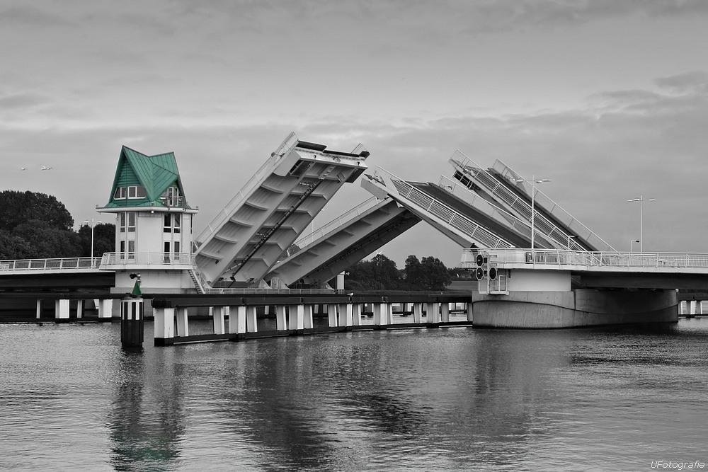 Brückenöffnung in Kappeln