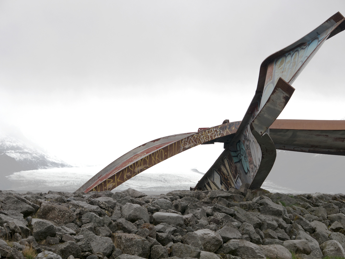 Brückenrest nach Vulkanausbruch und Überschwemmung, Island