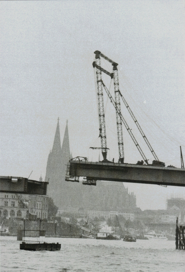 BRÜCKENSCHLUSS - Bau der Severinsbrücke Köln Anfang 1959