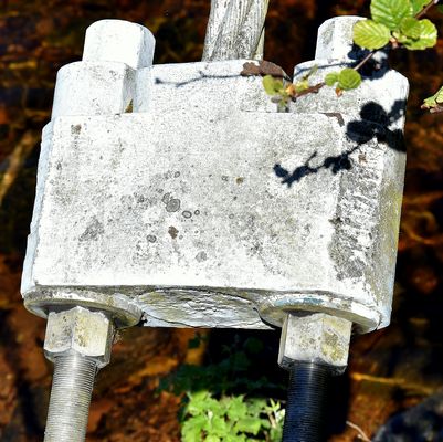 Brückenspannseilhalterung