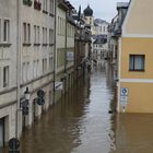 Brückenstraße als Wasserstraße - Greiz am frühen Morgen des 3. Juni 2013