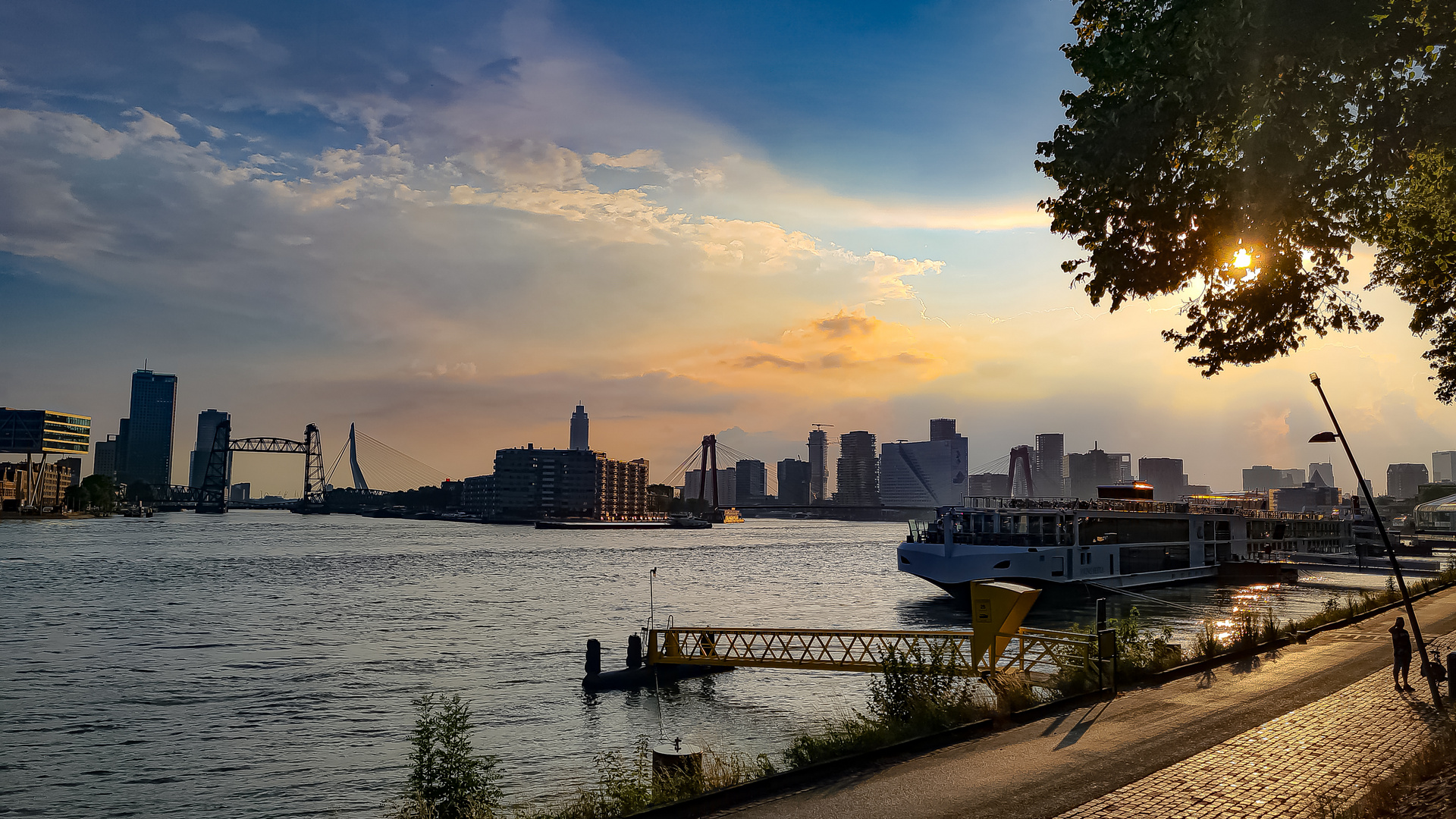 Brückentag in Rotterdam 