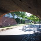 Brücke/Tunnel-Licht/Schatten