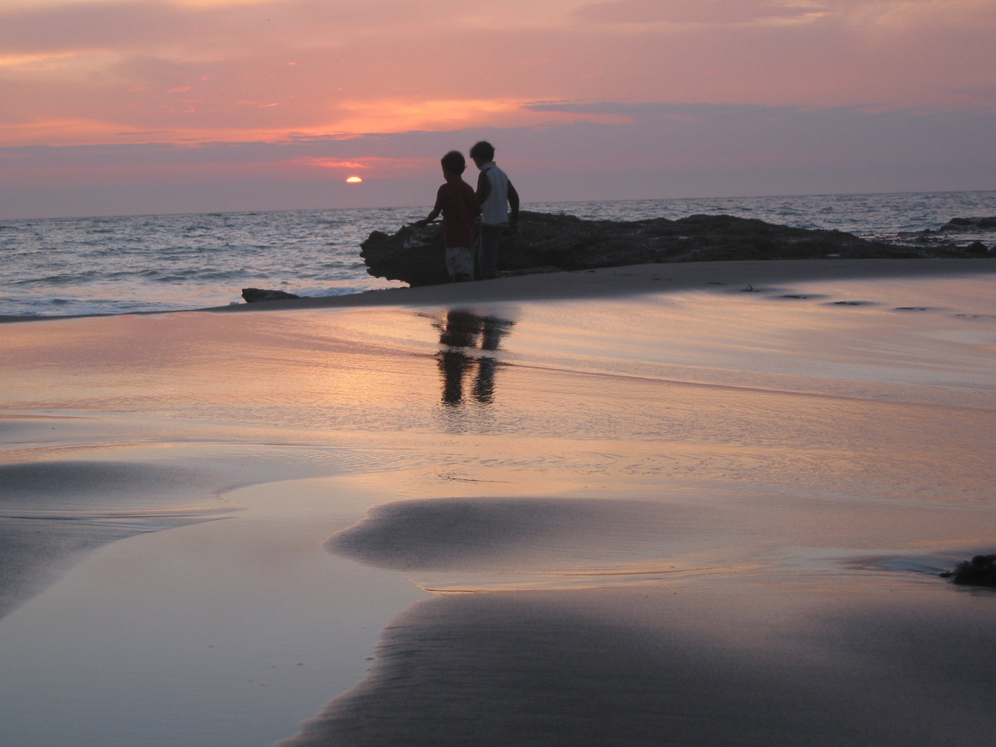 Brüder am Strand