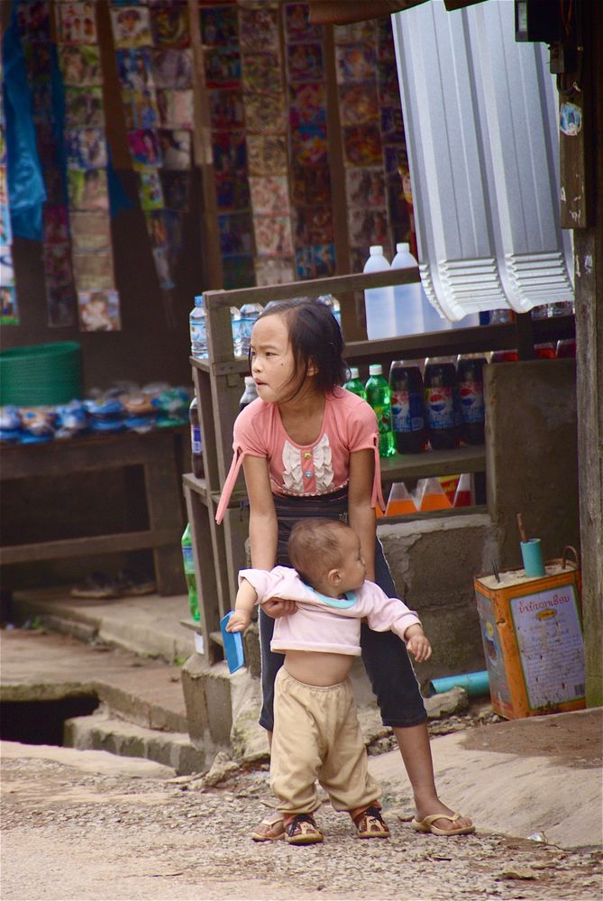 brüderlein fein, laos 2010