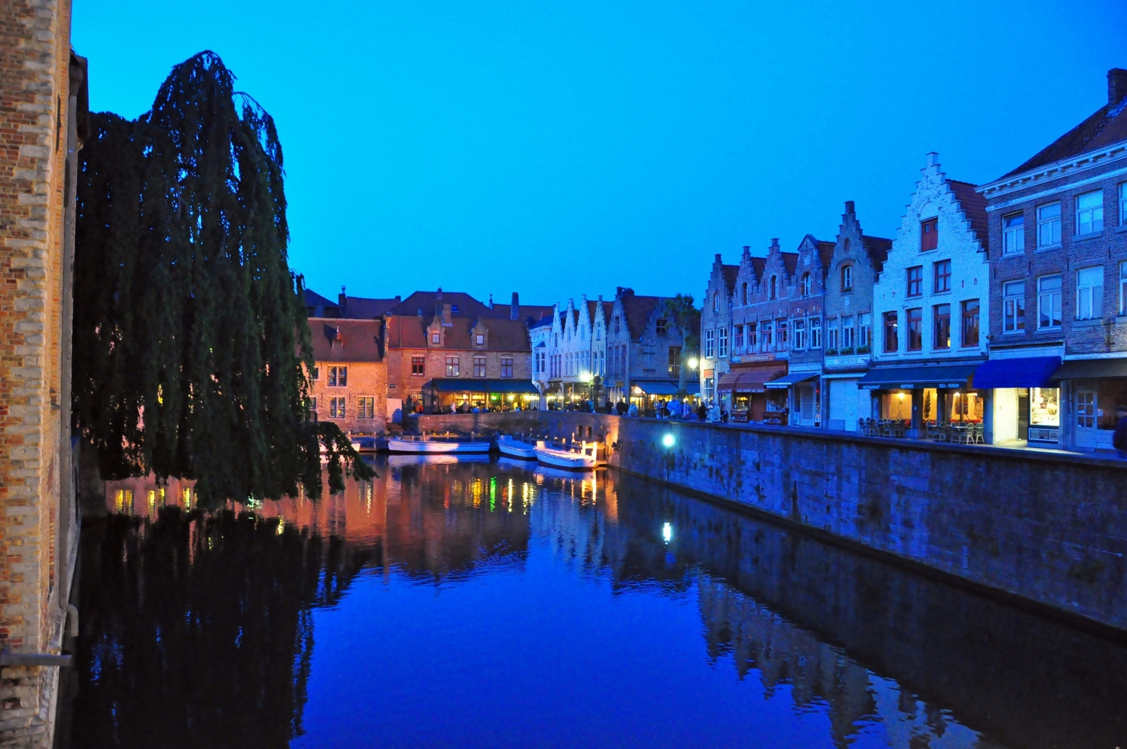 Brügge bei Nacht