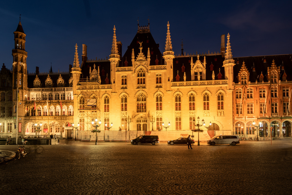 Brügge bei Nacht, Rathaus