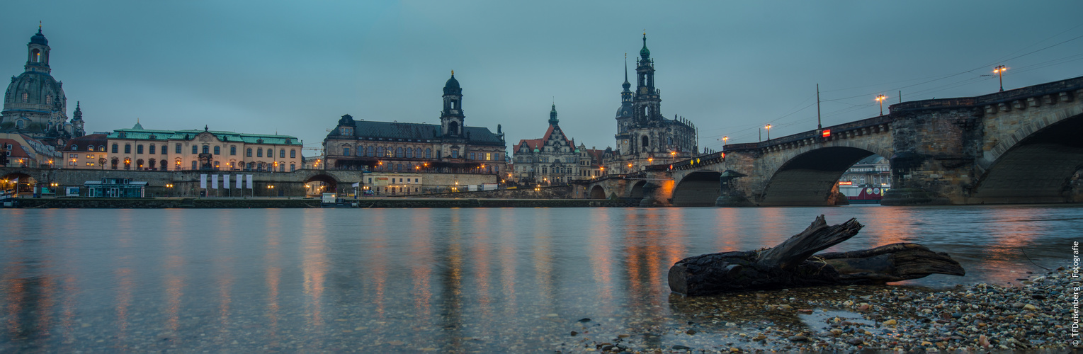 Brühlsche Terrassen, Dresden in der Morgendämmerung