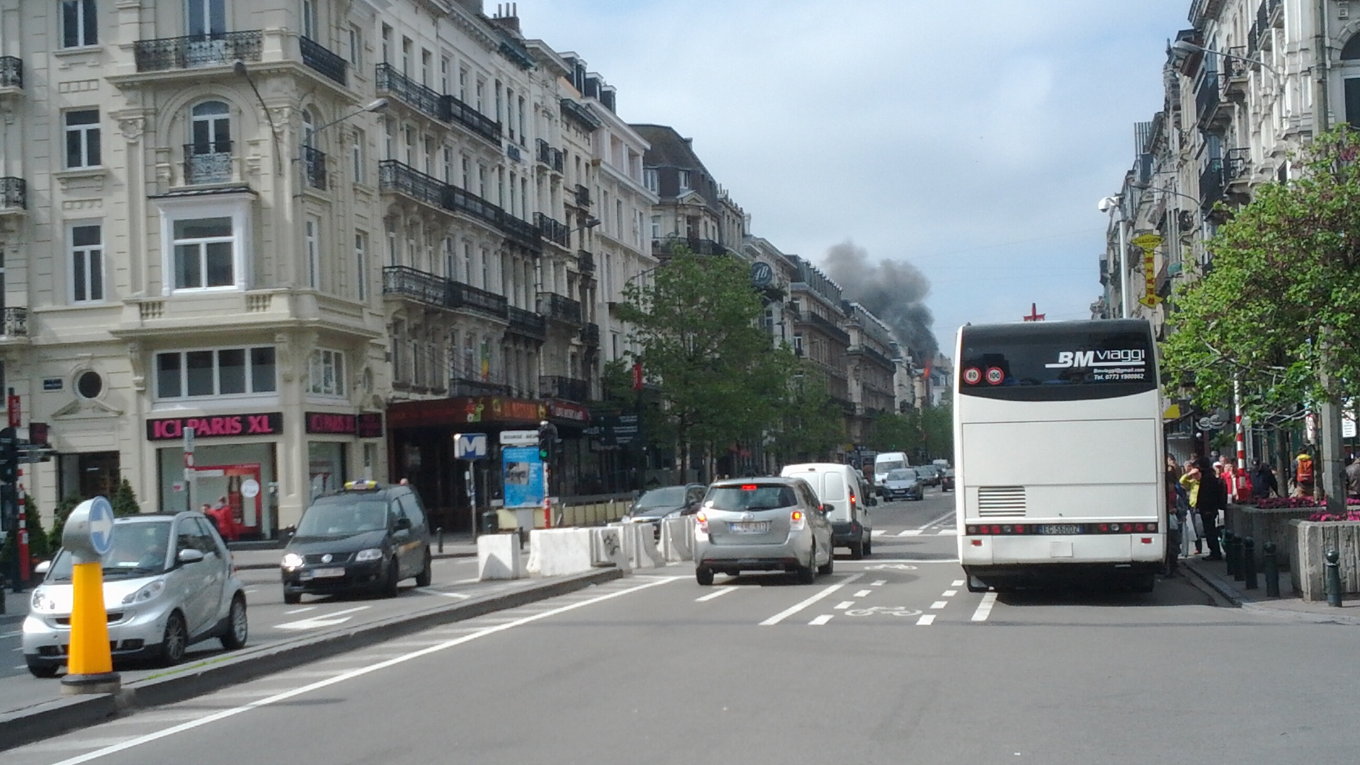Brüssel - Brand eines Wohngebäudes in der Innenstadt