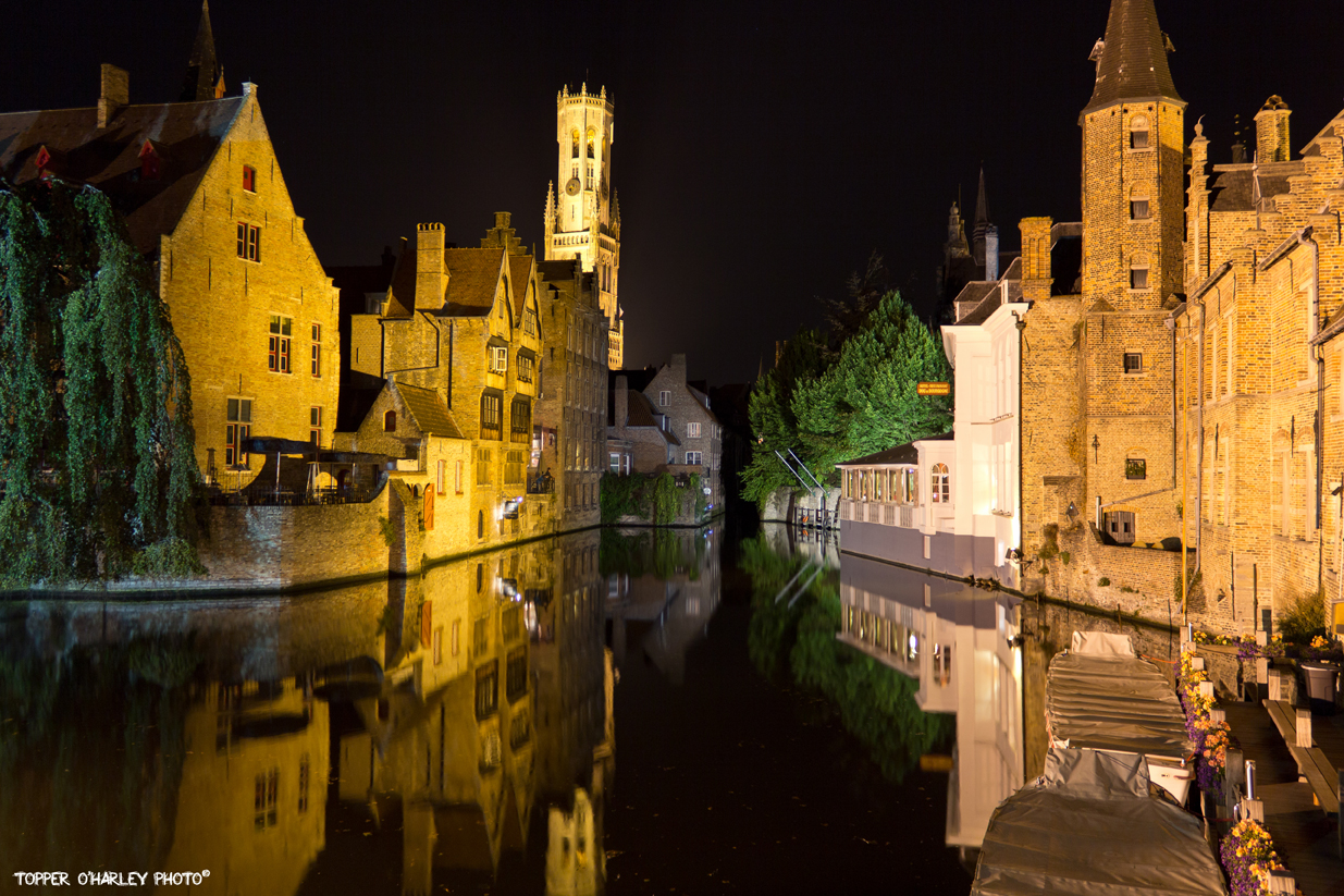 Bruges by night