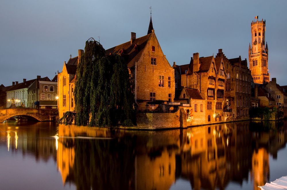 Bruges/Brügge - Rozenhoedkaai