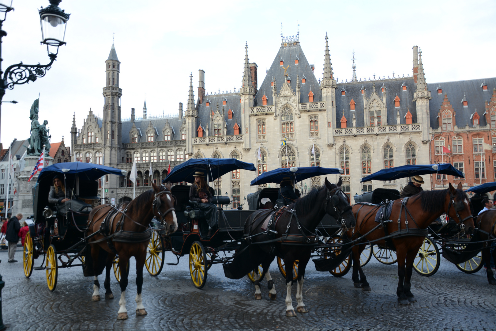 Brugge - la piazza.