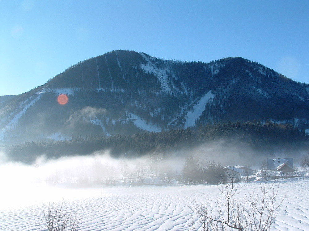 Brume sur les montagnes Autrichiennes