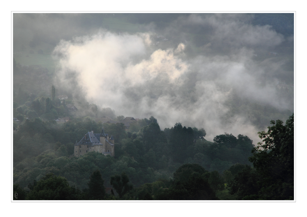 brumes sur le château