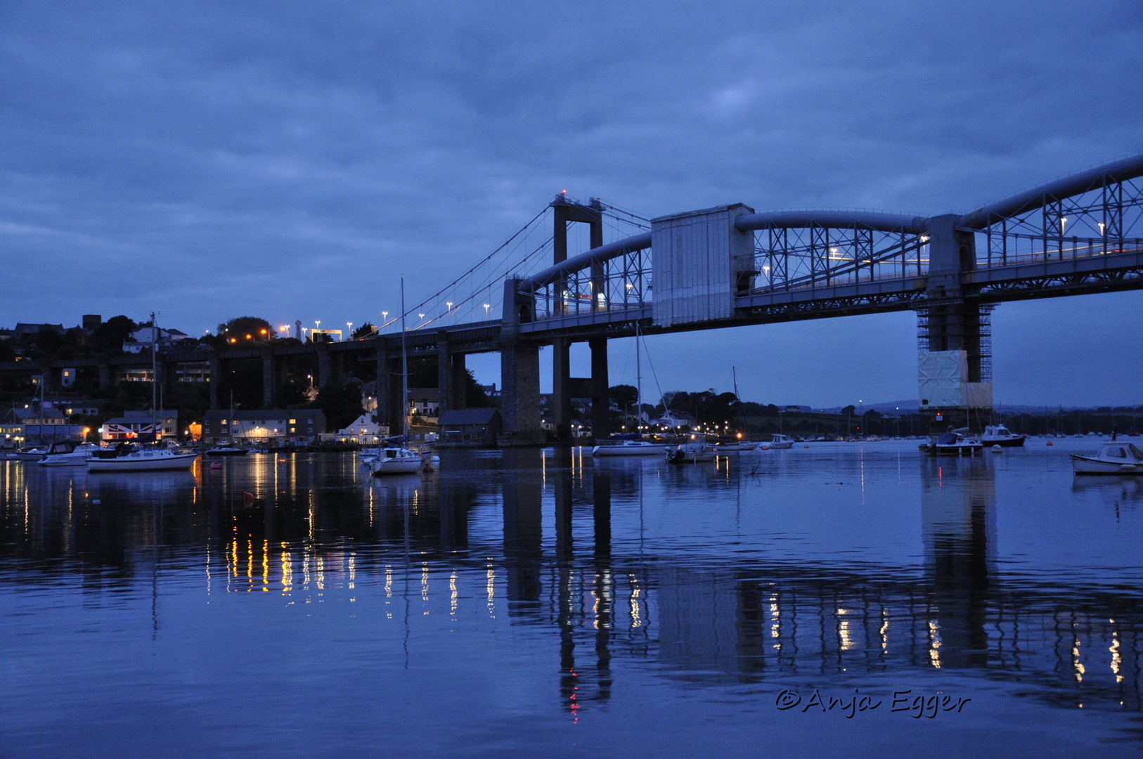 Brunel Brücke - Royal-Albert-Brücke in Saltash (Cornwall) / Brunel Bridge - Blaue Stunde