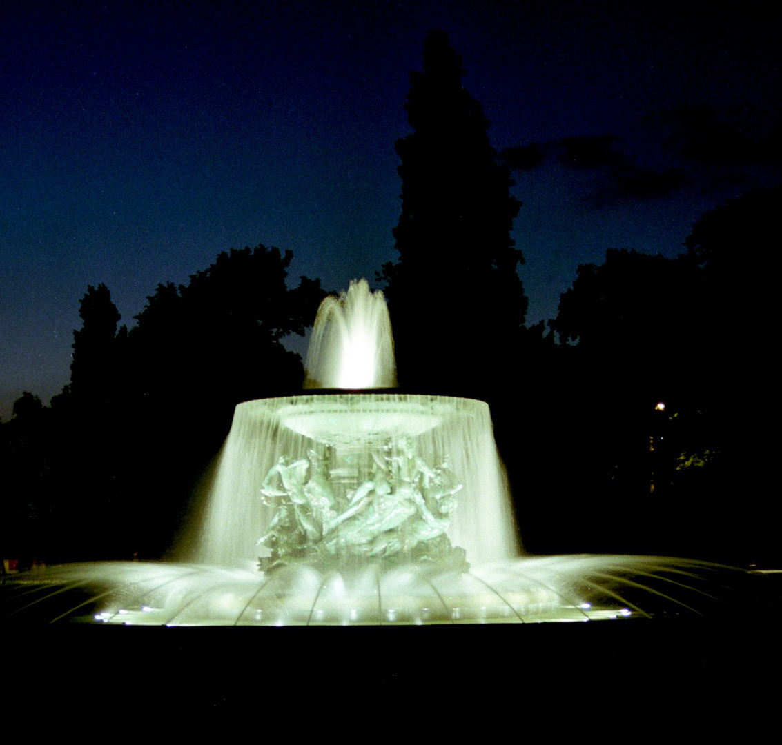 Brunnen am Alberplatz