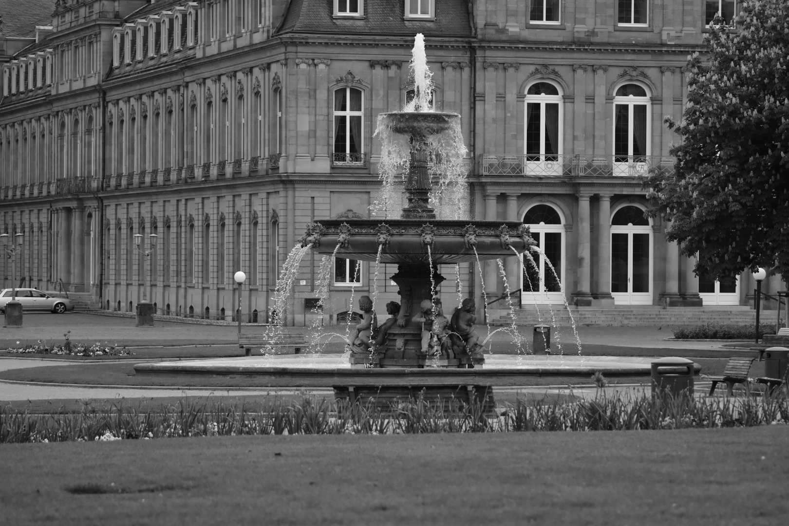 Brunnen am Neuen Schloss, Stuttgart