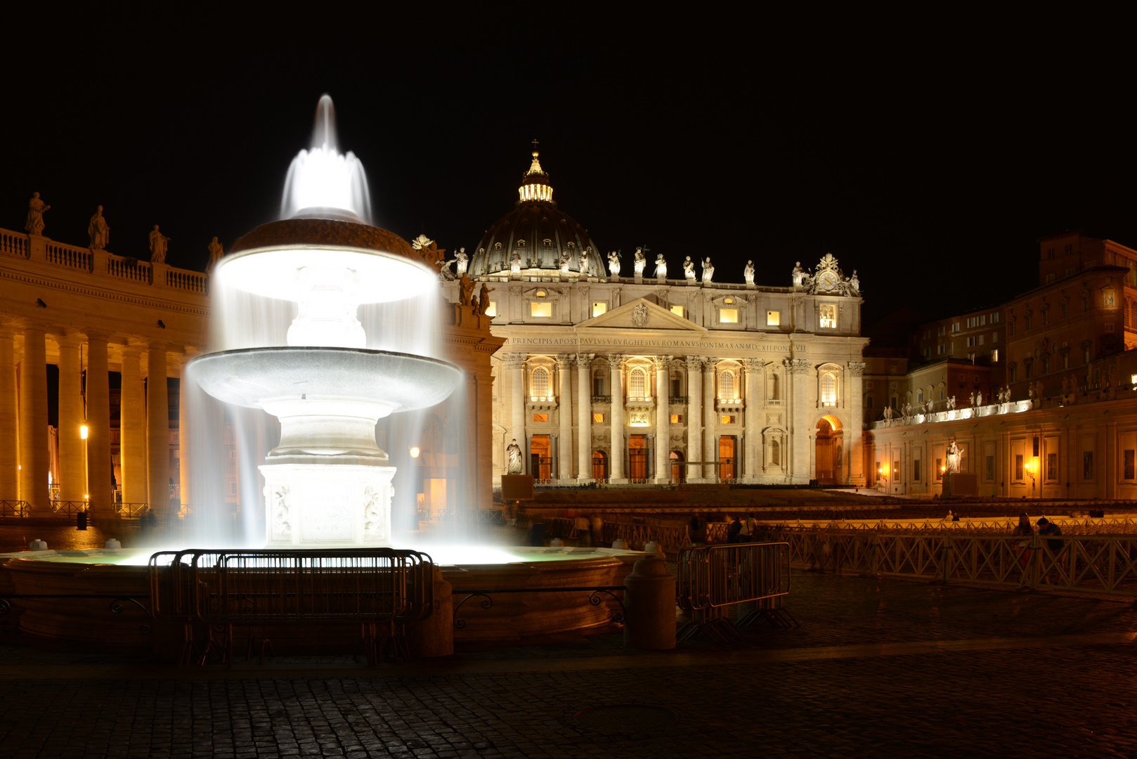 Brunnen am Petersdom