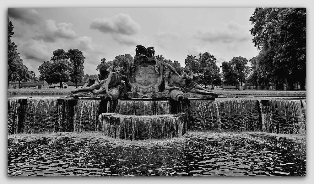 Brunnen am Wasserwehr