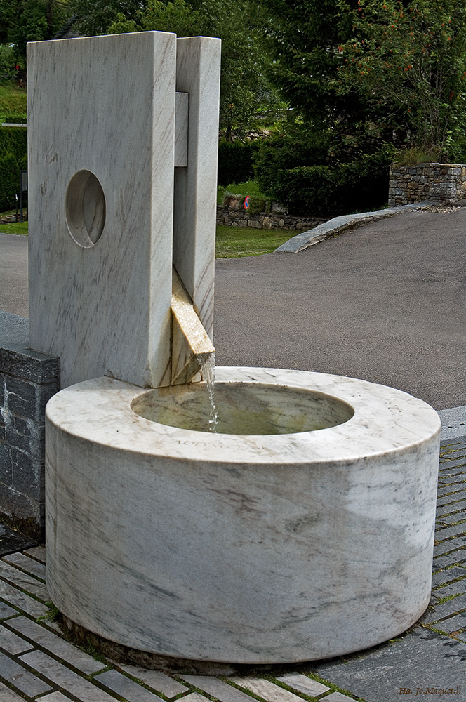 Brunnen auf dem Kirchplatz