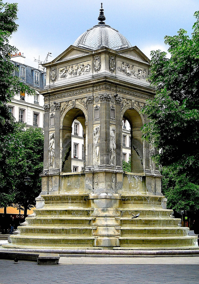 Brunnen bei les halles (Paris)