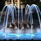 Brunnen bei Nacht