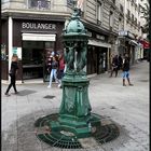 Brunnen - Boulevard  Barbès - Paris