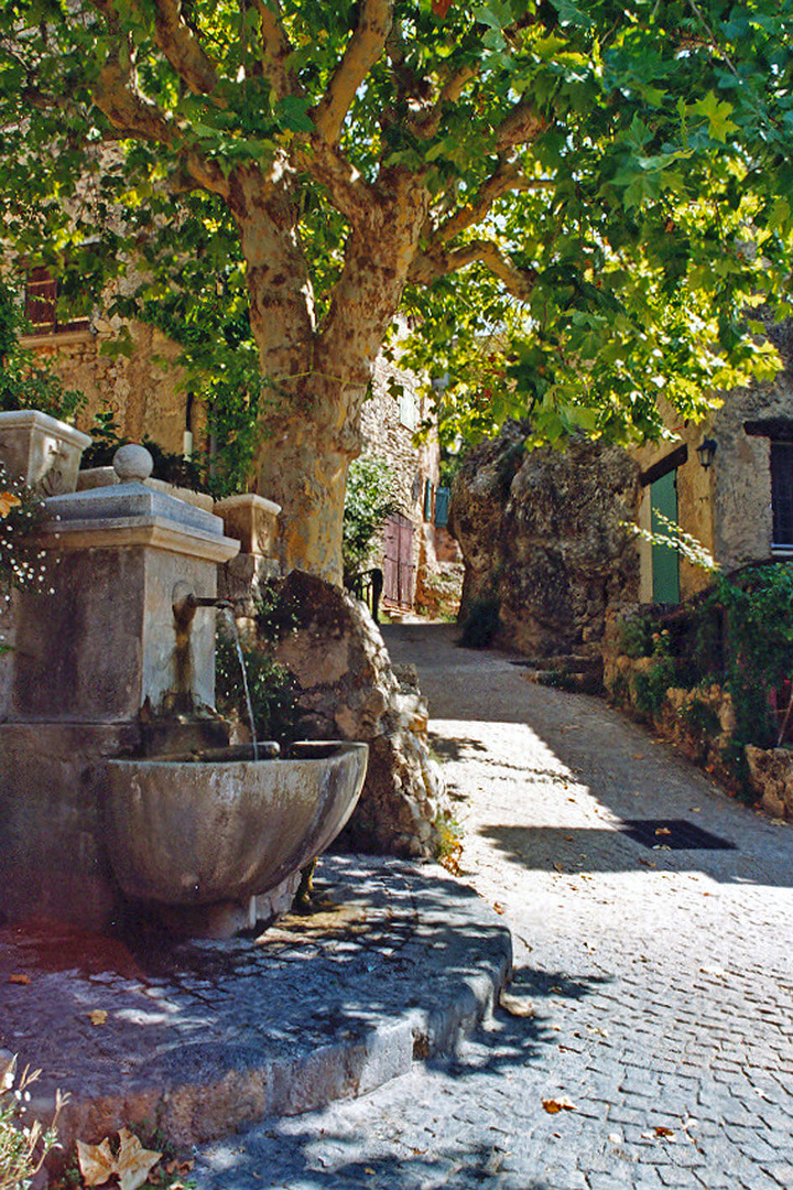 Brunnen der Provence (1)