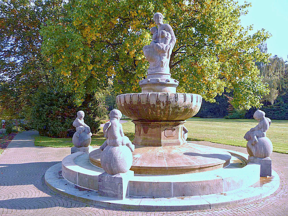 Brunnen im Carl-Duisberg-Park in Leverkusen