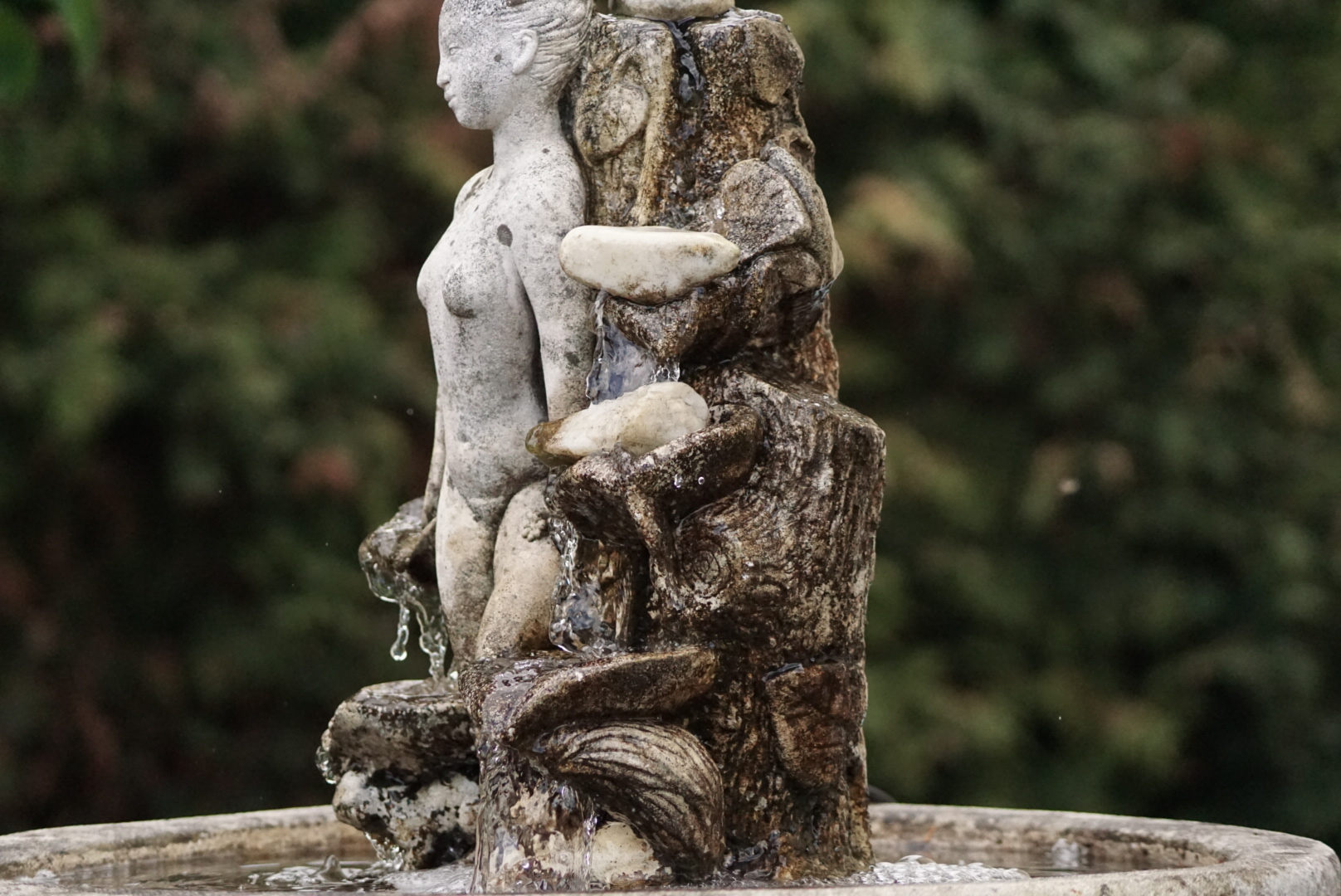 Brunnen im Garten