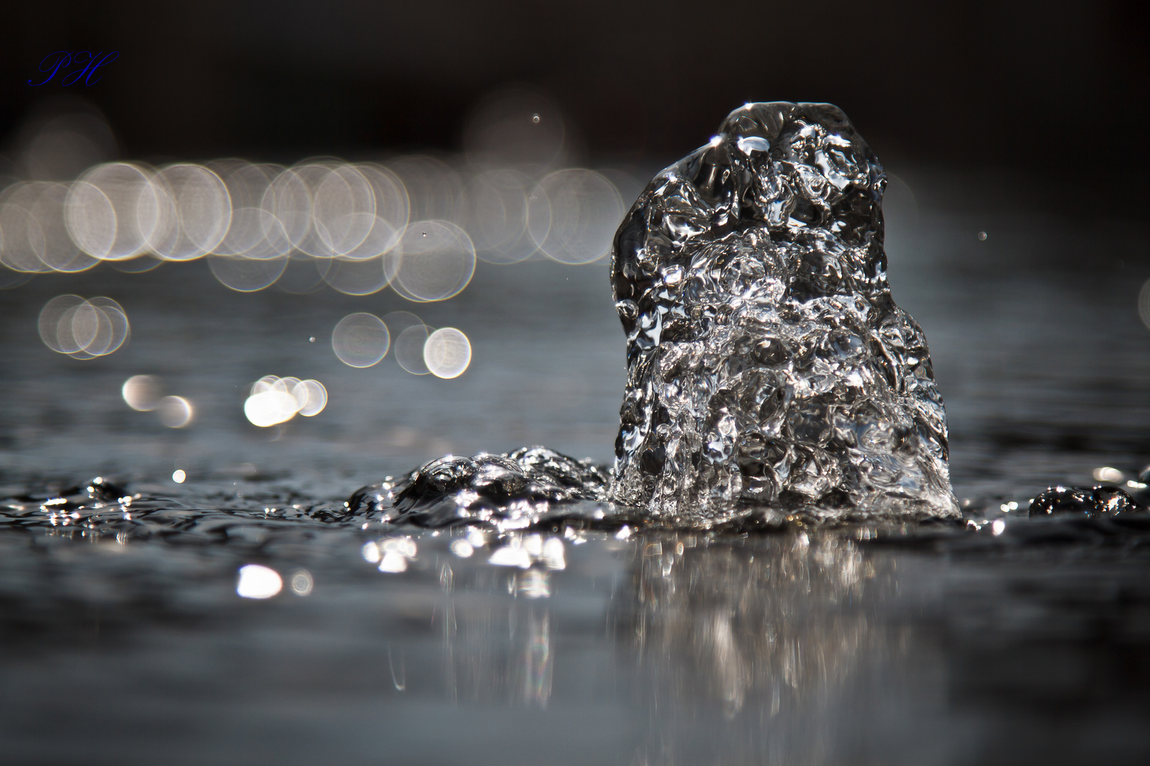 Brunnen im Gegenlicht