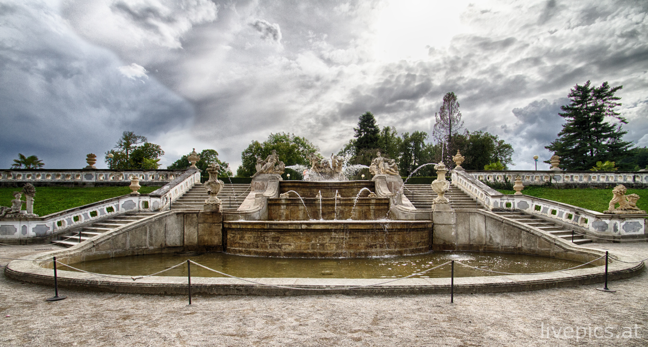 Brunnen im Schlossgarten von Ceský Krumlov