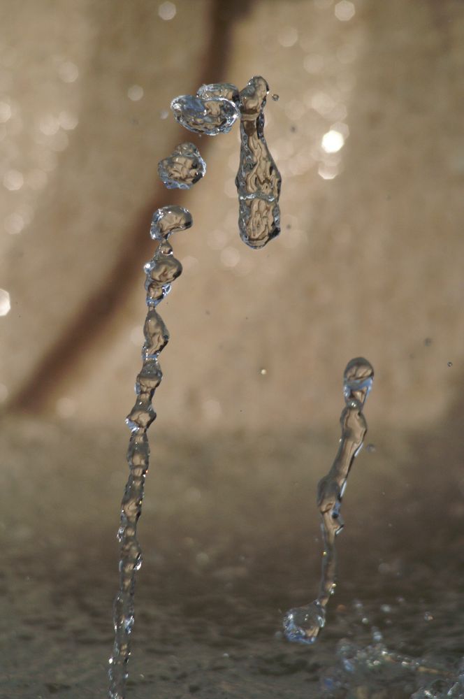 brunnen im zeitloch