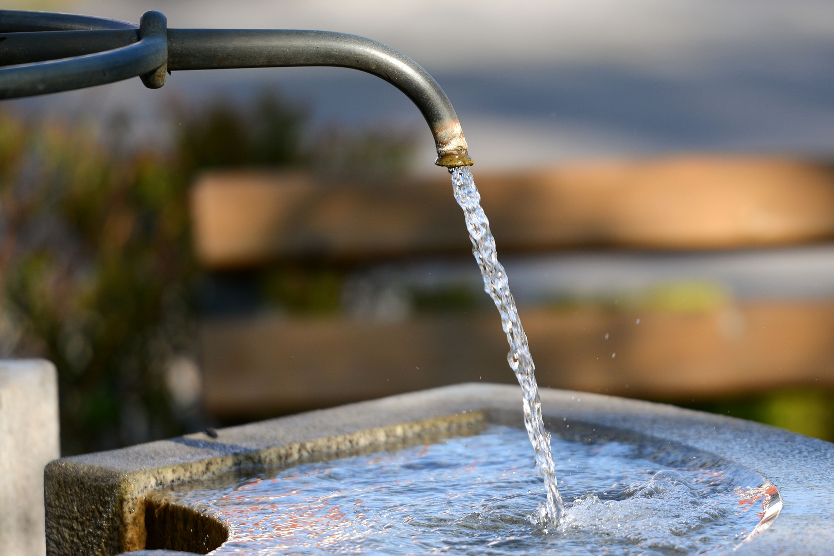 Brunnen in der Abendsonne