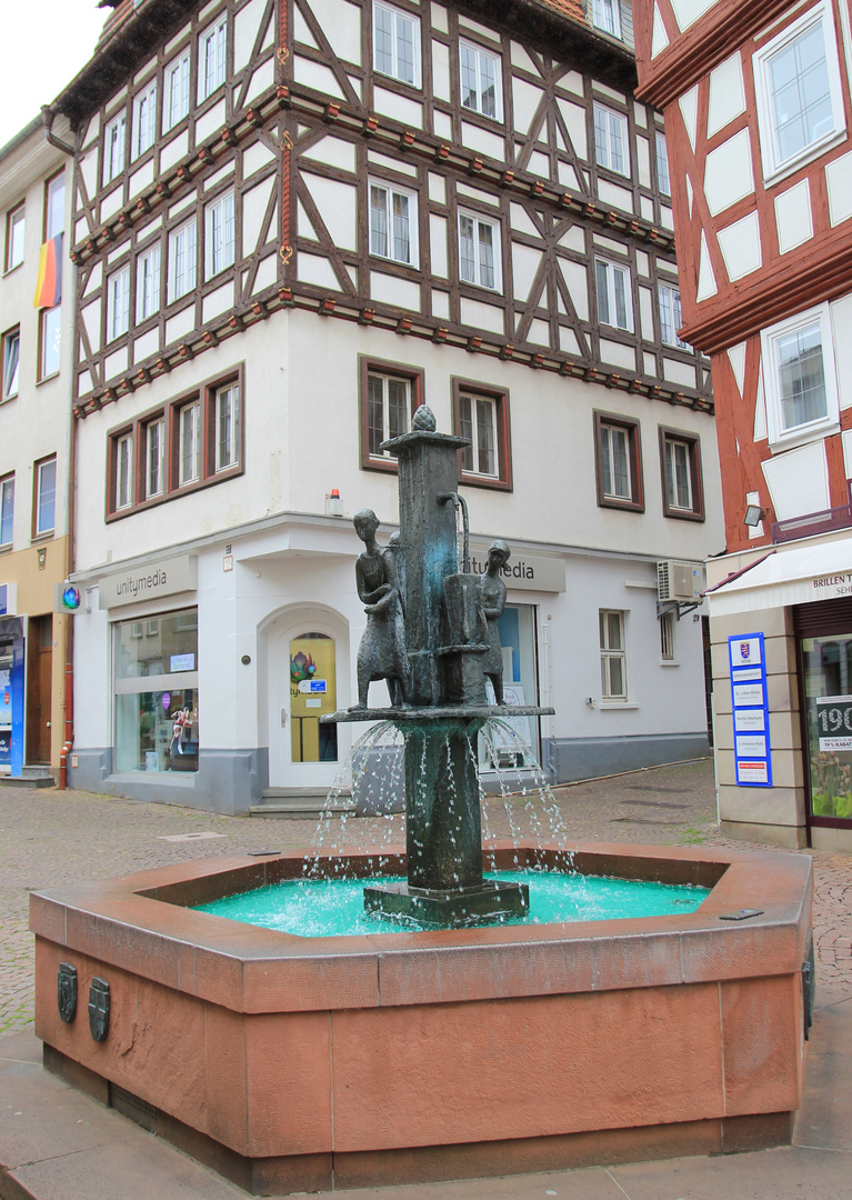 Brunnen in der Alstadt von Fulda