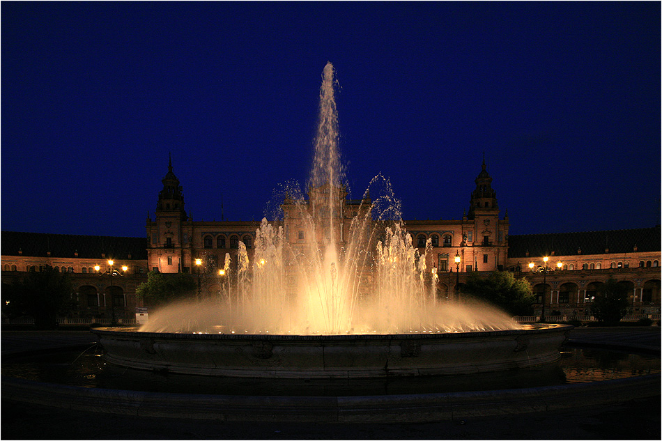 Brunnen in der blauen Stunde